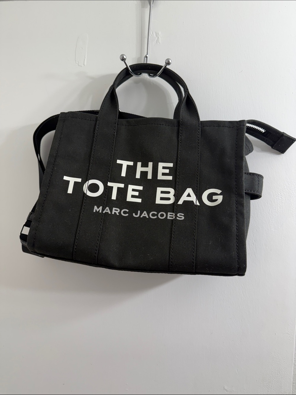 Marc Jacobs Black The Tote Bag Canvas Tote with Logo - Picture 1 of 14